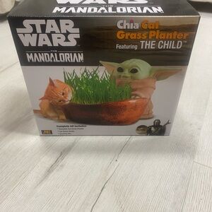 Star Wars Mandalorian Chia Cat Grass Planter - Green and Brown